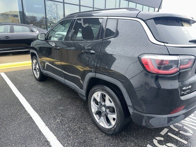 2018 Jeep Compass Limited photo 2