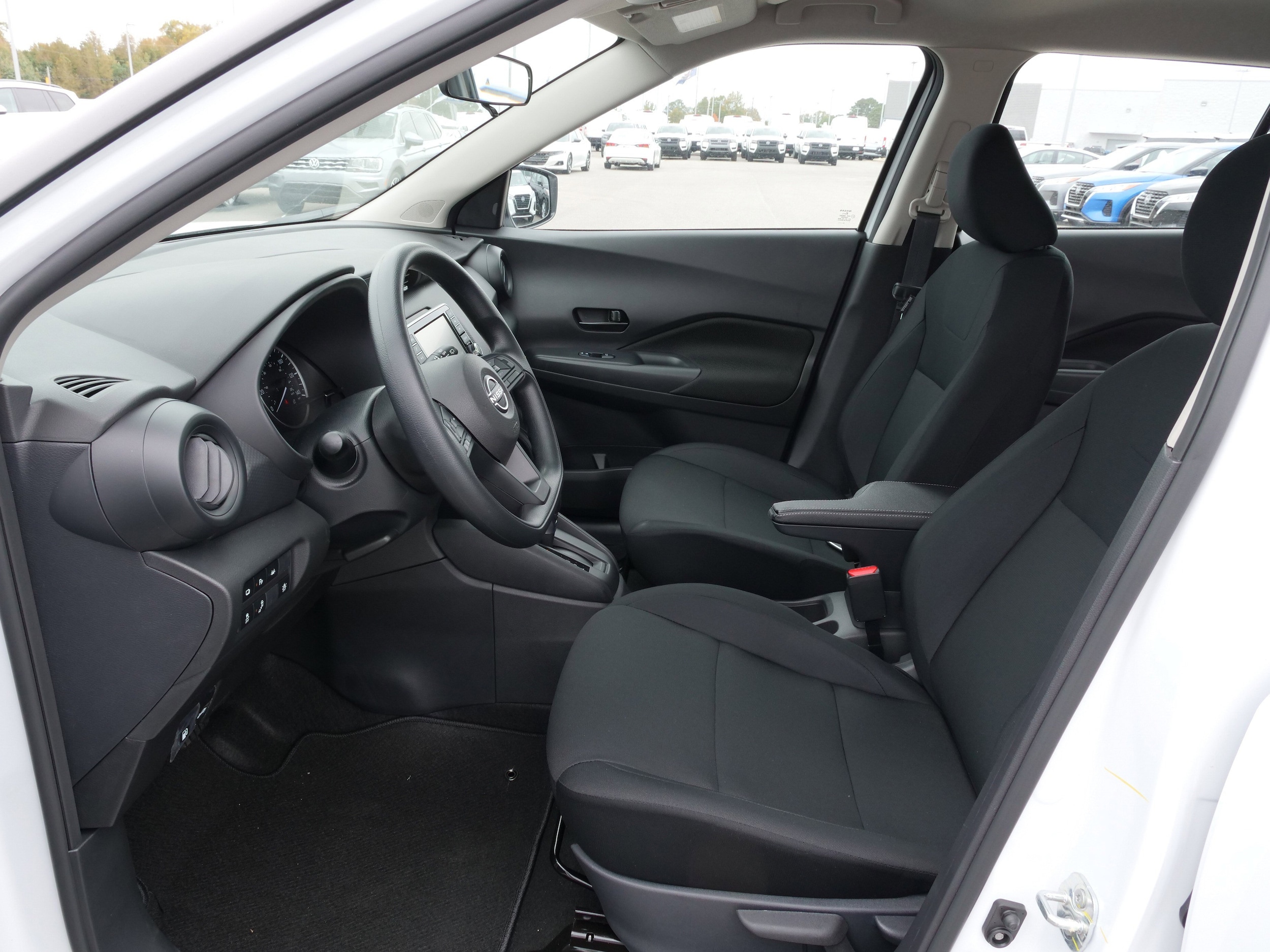 2025 Nissan KICKS PLAY Base - Photo 15