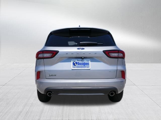 2023 Ford Escape ST-Line photo 3