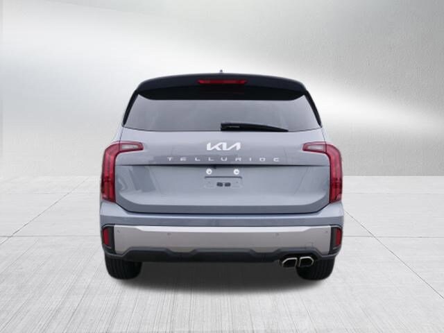 2025 Kia Telluride S photo 3