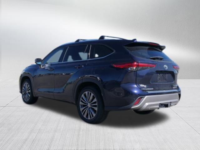2021 Toyota Highlander Platinum photo 4