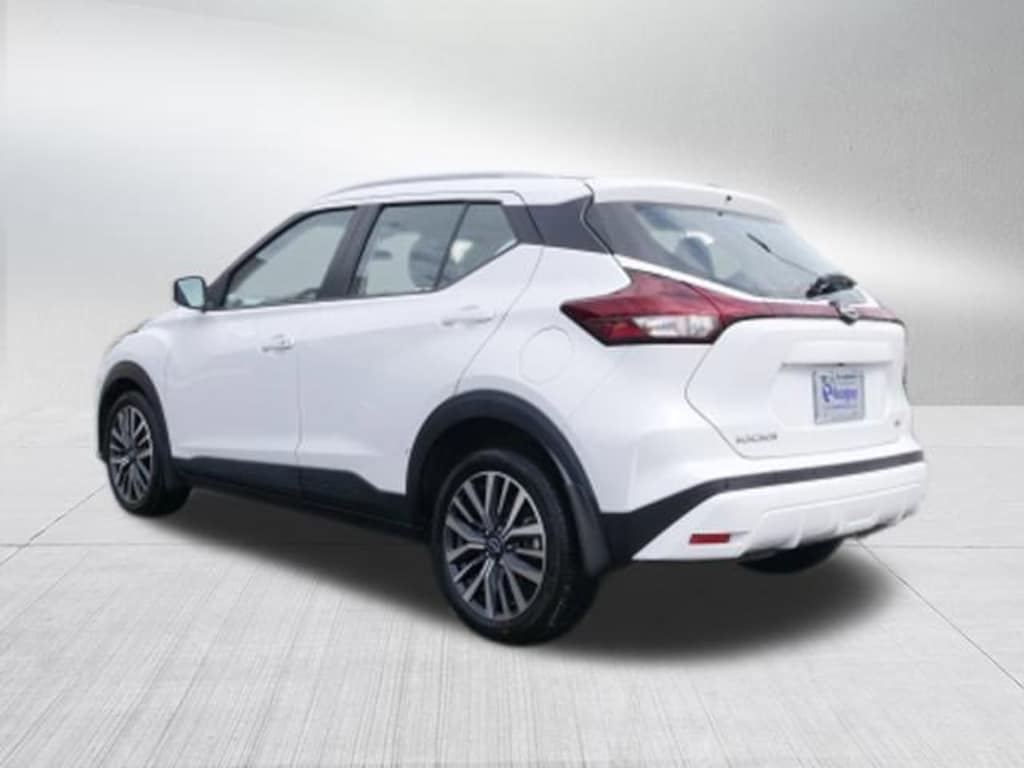 Used 2023 Nissan Kicks SV SUV