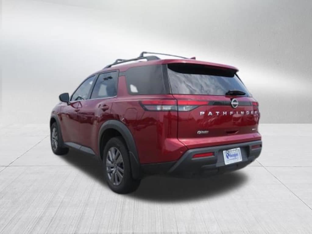 Used 2025 Nissan Pathfinder SV SUV