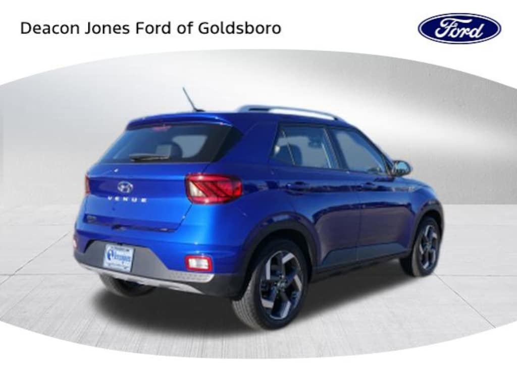 Used 2023 Hyundai Venue Limited SUV
