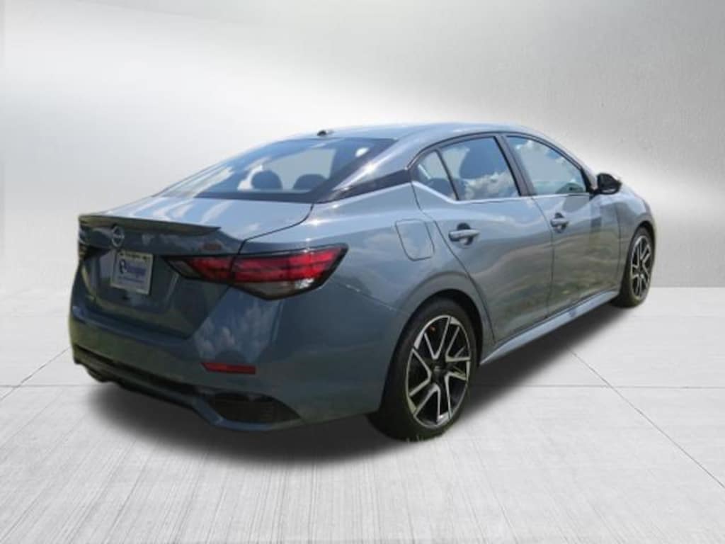 Used 2024 Nissan Sentra SR Sedan