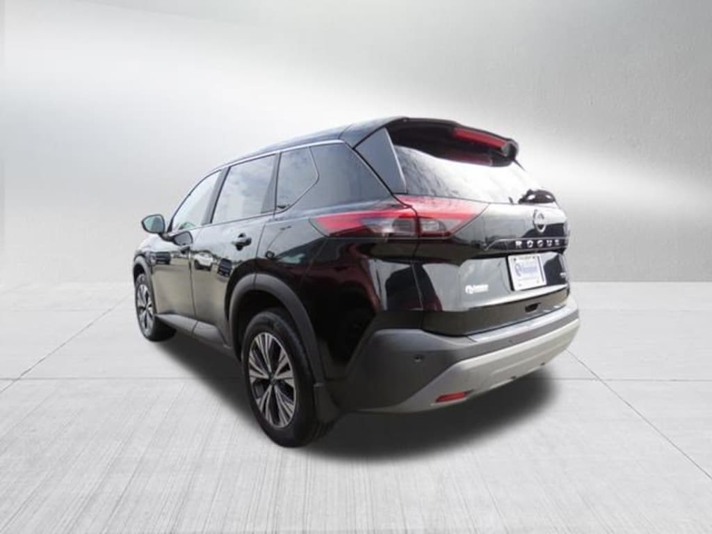 Used 2023 Nissan Rogue SV SUV