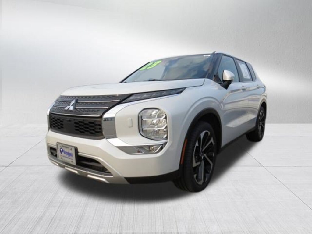 Used 2023 Mitsubishi Outlander SE SUV