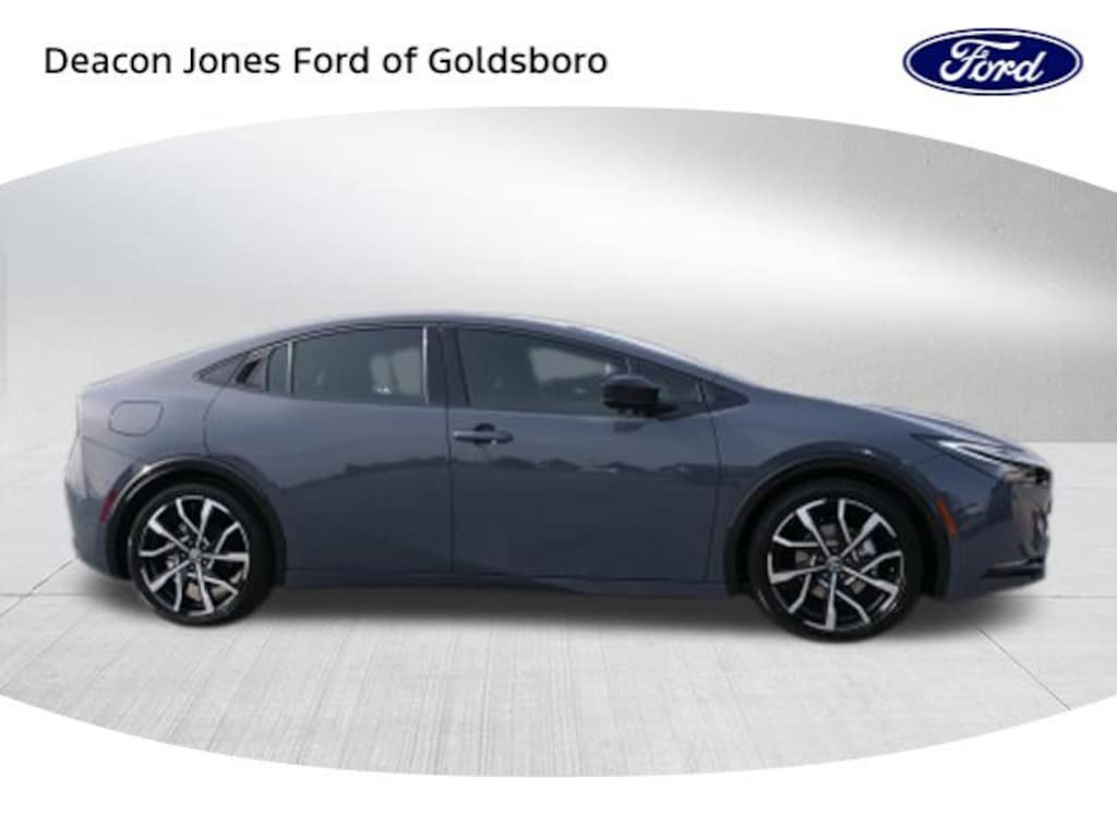 Used 2024 Toyota Prius Prime XSE Premium Hatchback