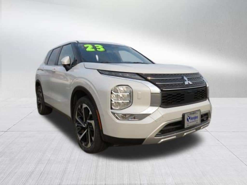 Used 2023 Mitsubishi Outlander SE SUV