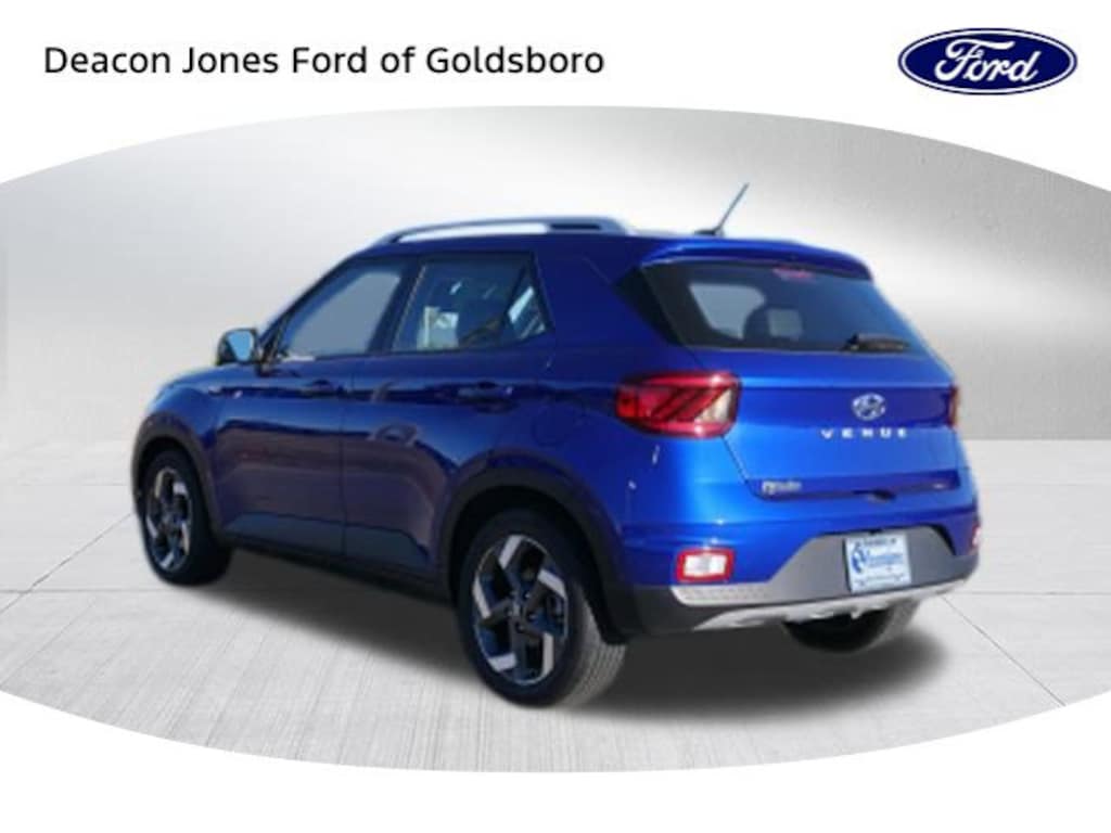 Used 2023 Hyundai Venue Limited SUV