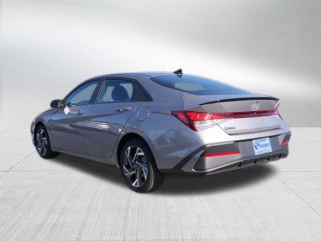 Certified 2025 Hyundai Elantra SEL Sport Sedan