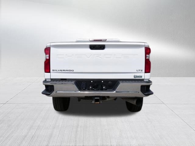 2024 Chevrolet Silverado 2500HD LTZ photo 3