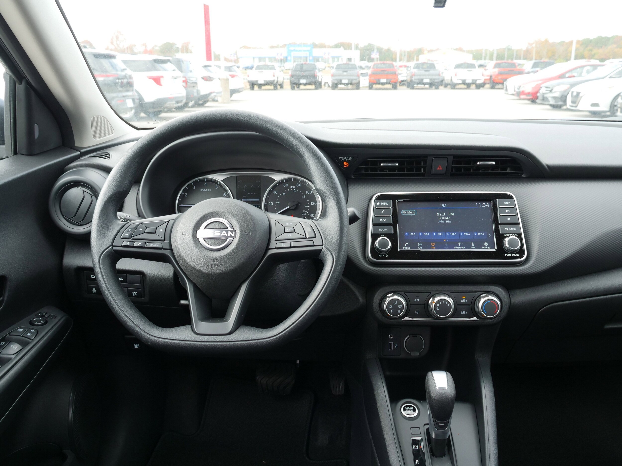 2025 Nissan KICKS PLAY Base - Photo 16