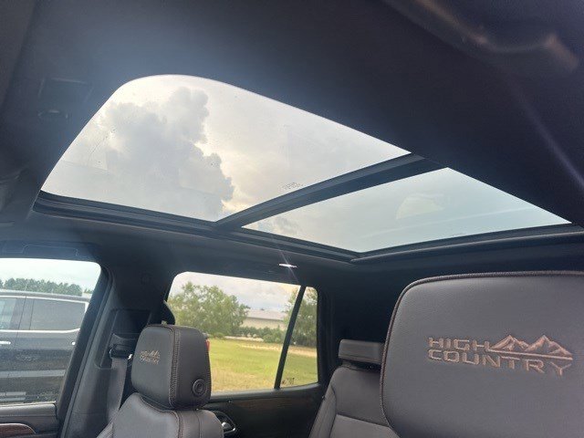 2024 Chevrolet Tahoe High Country photo 4