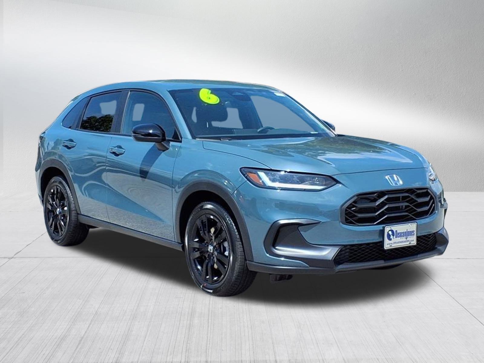 2026 Honda HR-V Sport photo 2