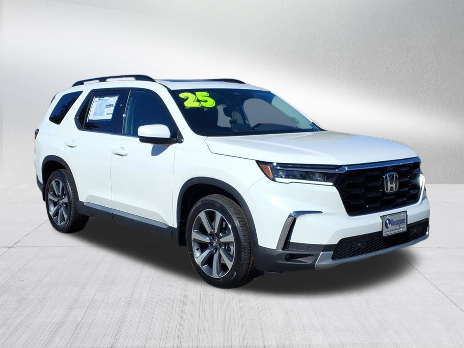 2025 Honda Pilot Elite photo 2