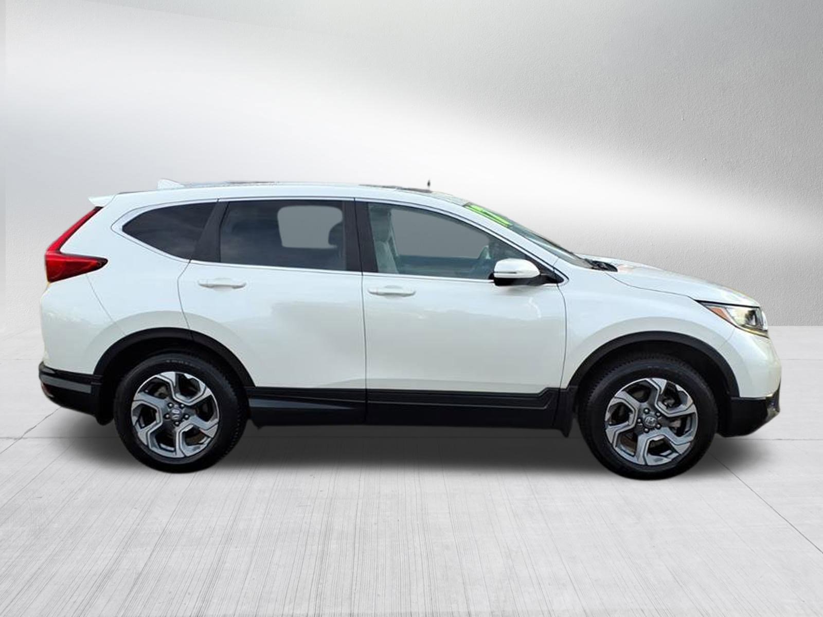 2017 Honda CR-V EX photo 3