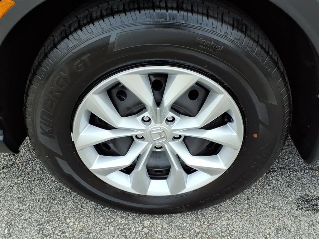 2026 Honda CR-V LX - Photo 13