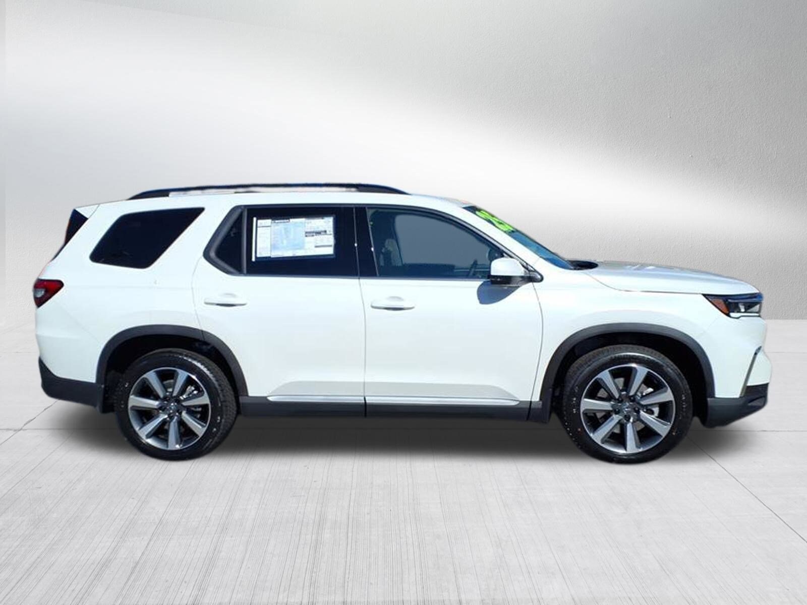 2025 Honda Pilot Elite photo 3