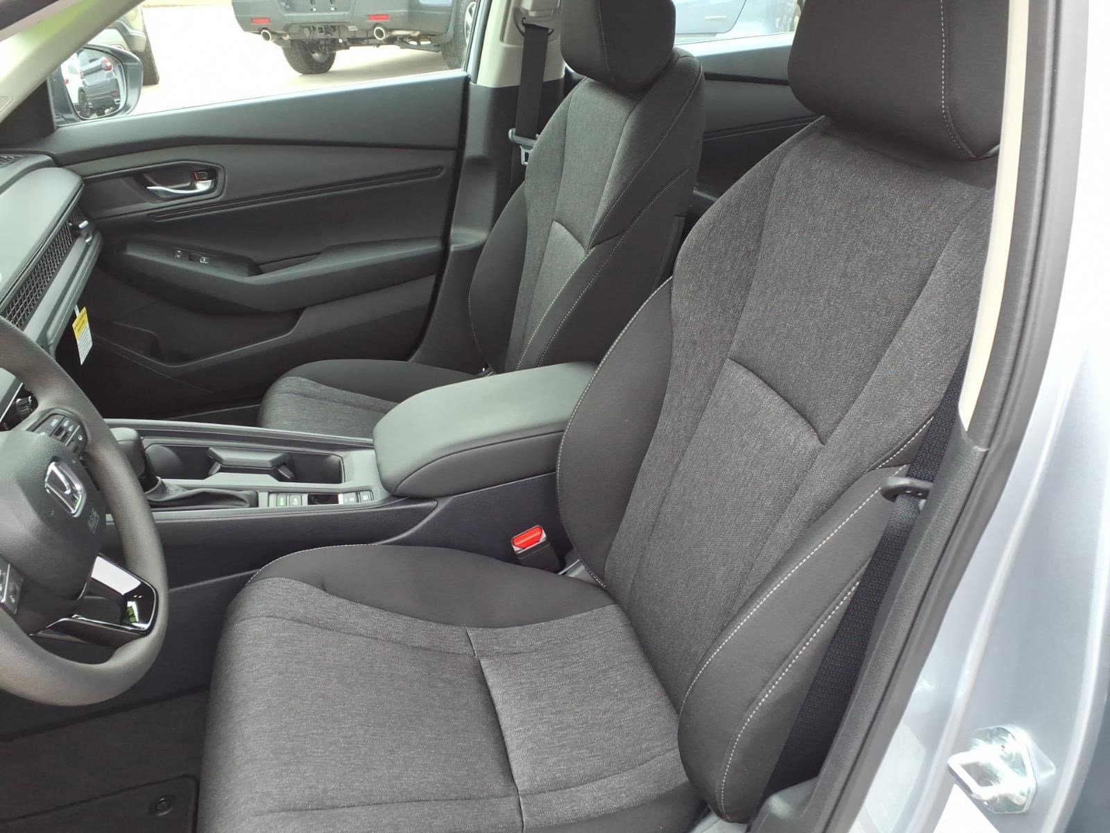 2025 Honda Accord SE - Photo 19