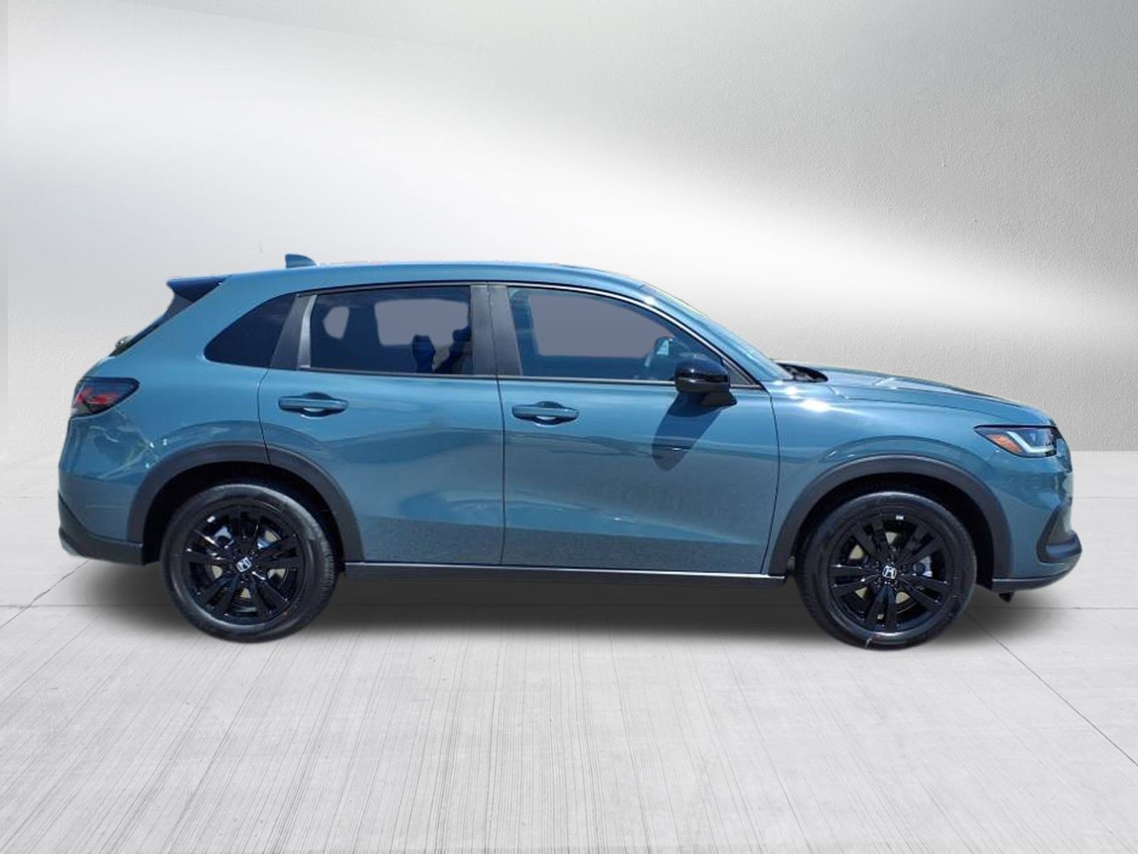 2026 Honda HR-V Sport photo 3