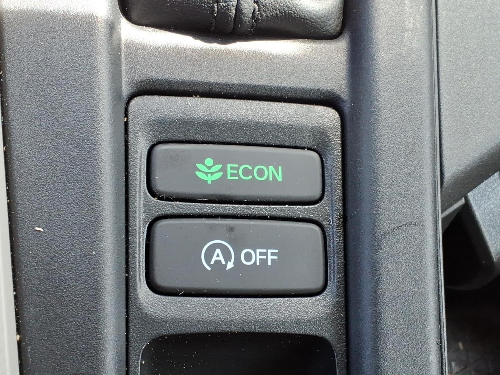 2025 Honda Accord SE - Photo 25