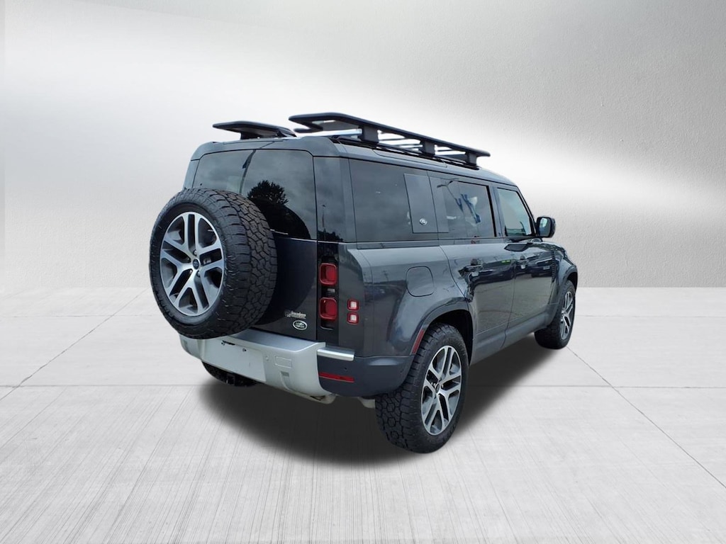 Used 2022 Land Rover Defender SE SUV