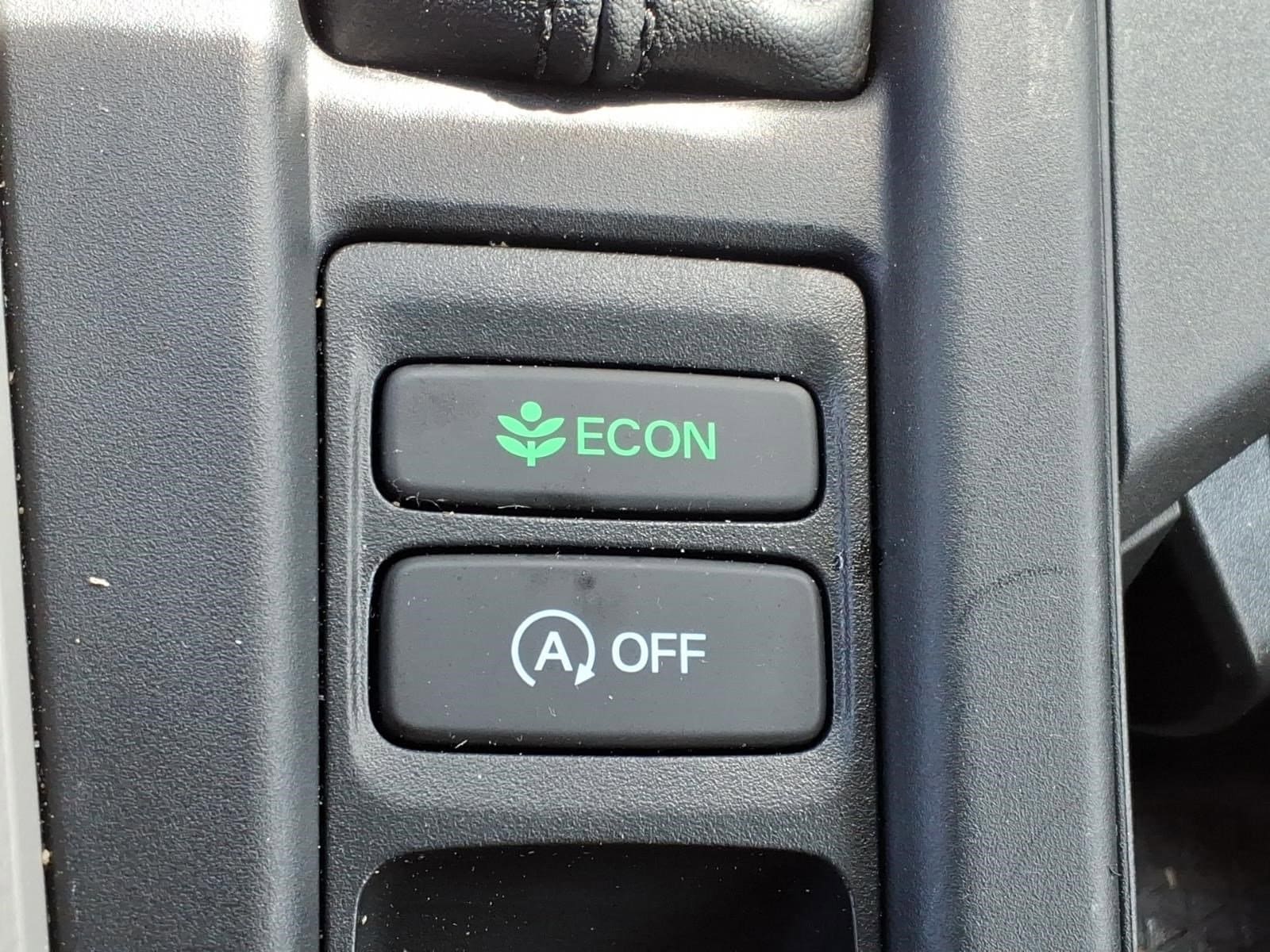 2025 Honda Accord SE - Photo 25