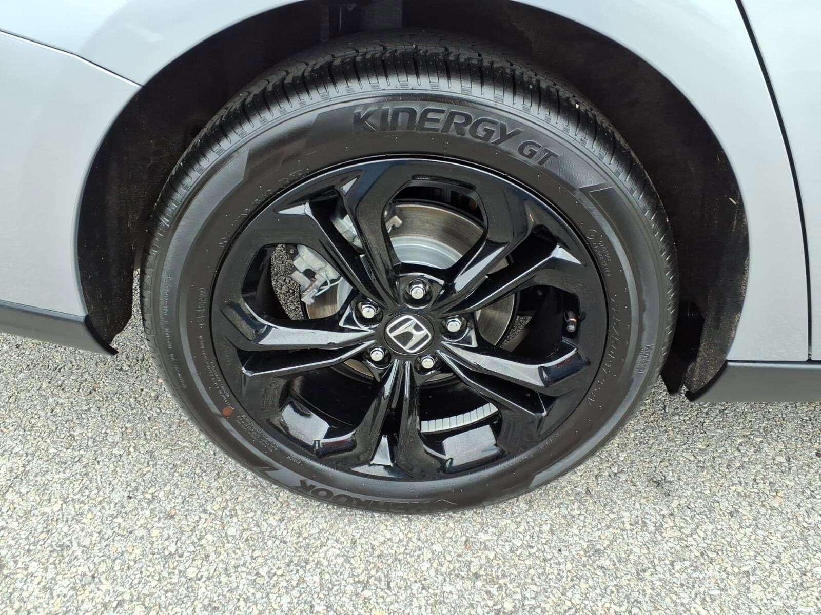 2025 Honda Accord SE - Photo 11