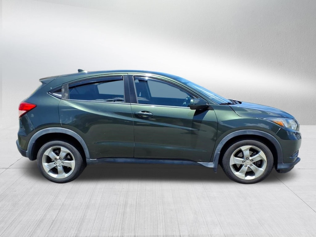 Used 2018 Honda HR-V LX AWD SUV