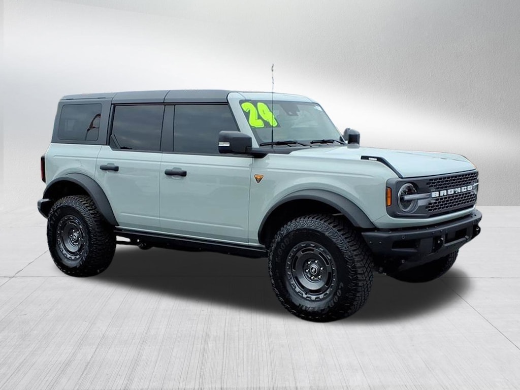 Used 2024 Ford Bronco Badlands SUV