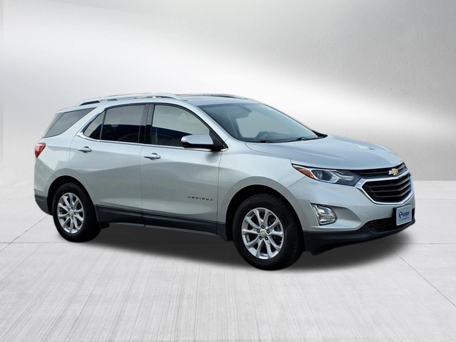 Used 2019 Chevrolet Equinox LT with VIN 3GNAXKEV9KS631848 for sale in South Hill, VA