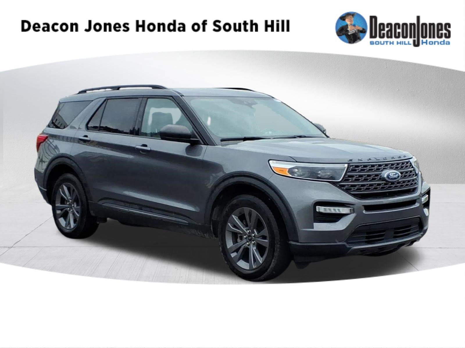 2021 Ford Explorer XLT 4WD's photo