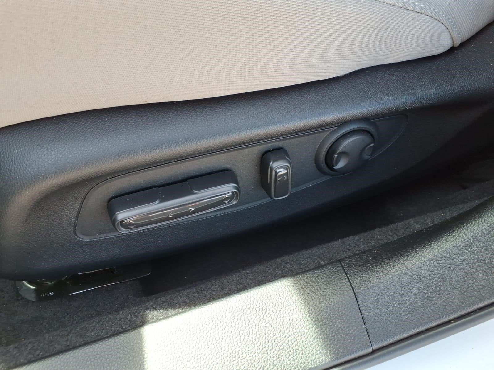 2025 Honda Accord SE - Photo 18