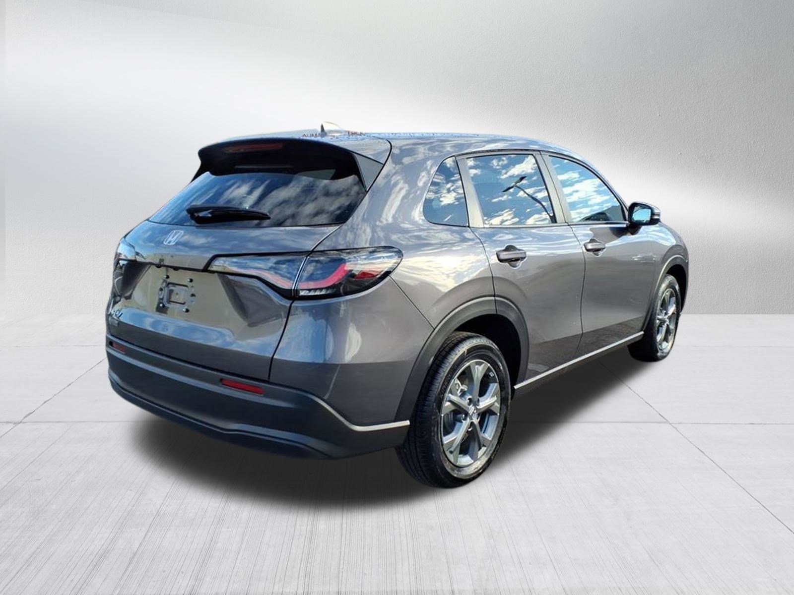 2026 Honda HR-V LX photo 4