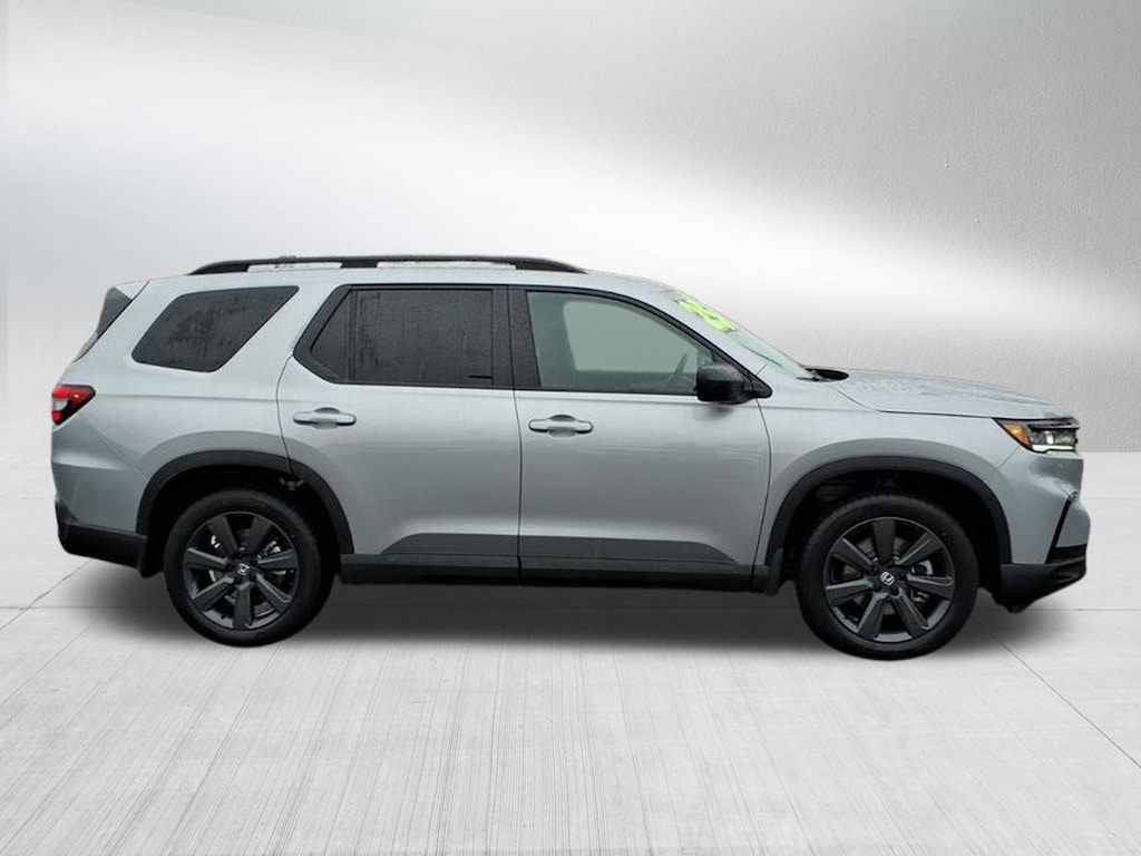 New 2025 Honda Pilot Sport SUV