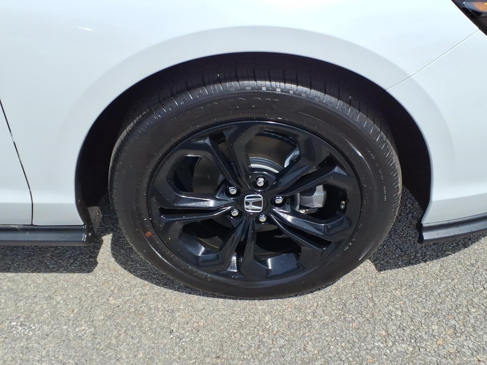 2025 Honda Accord SE - Photo 10