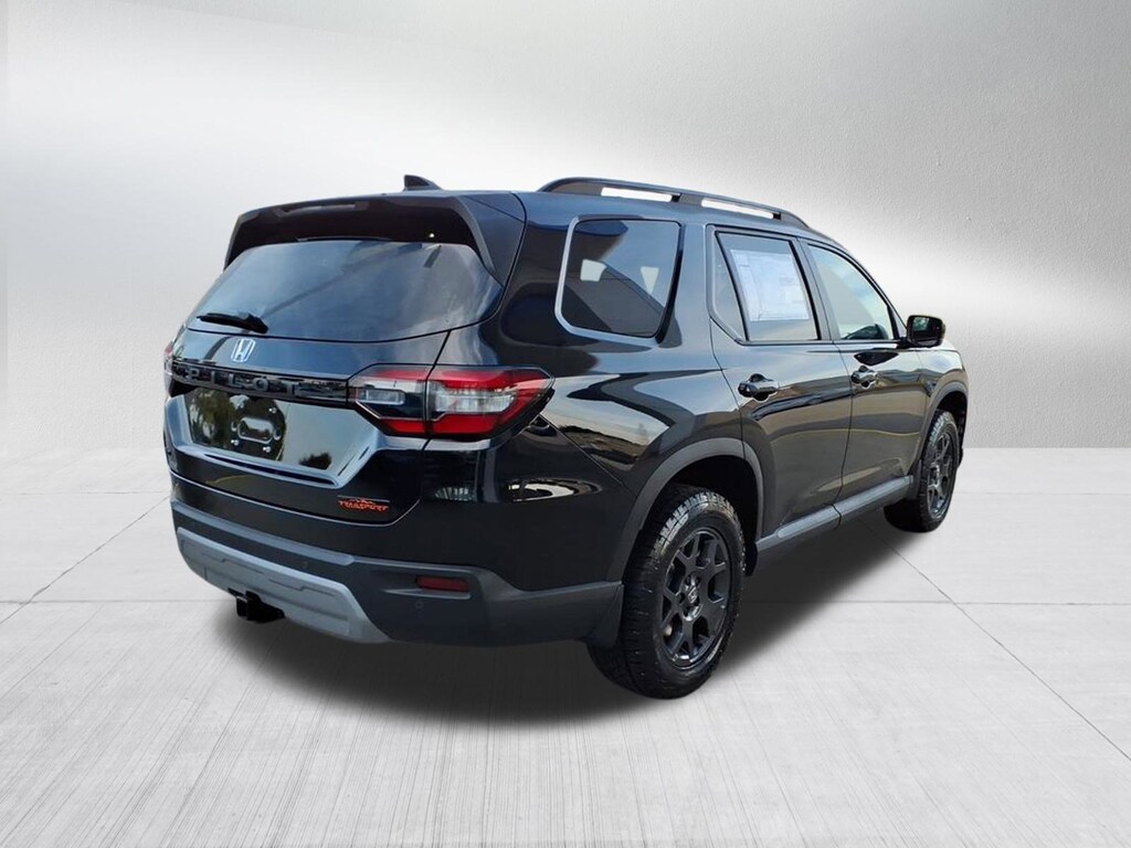 New 2025 Honda Pilot TrailSport SUV