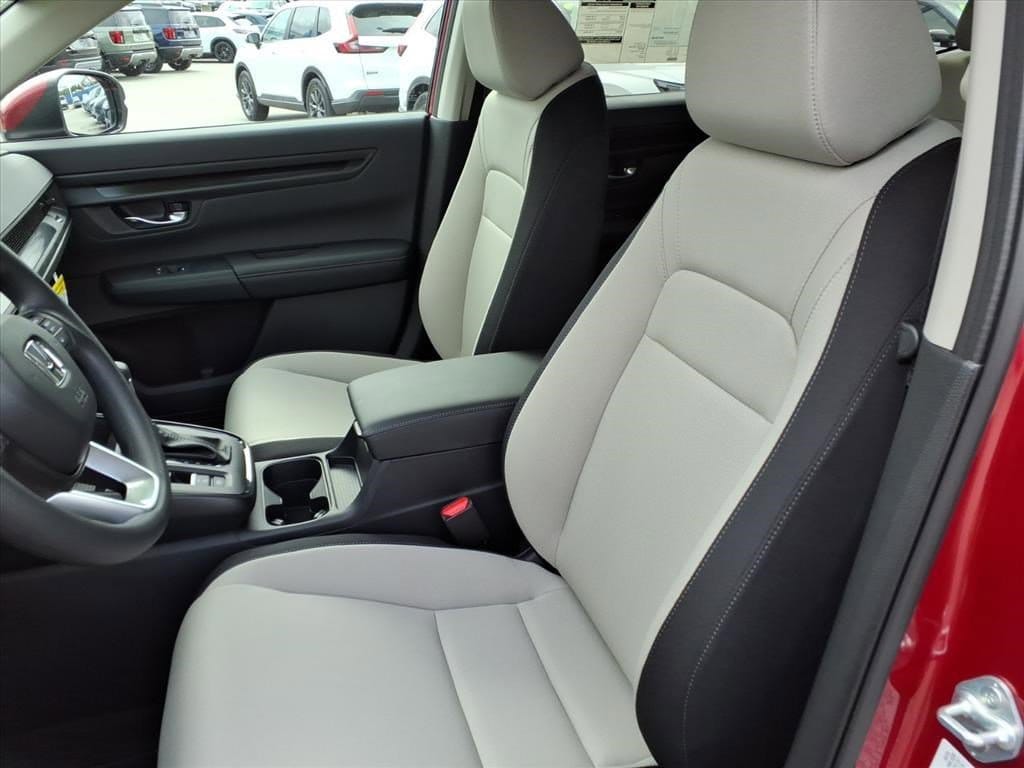2026 Honda CR-V LX - Photo 17