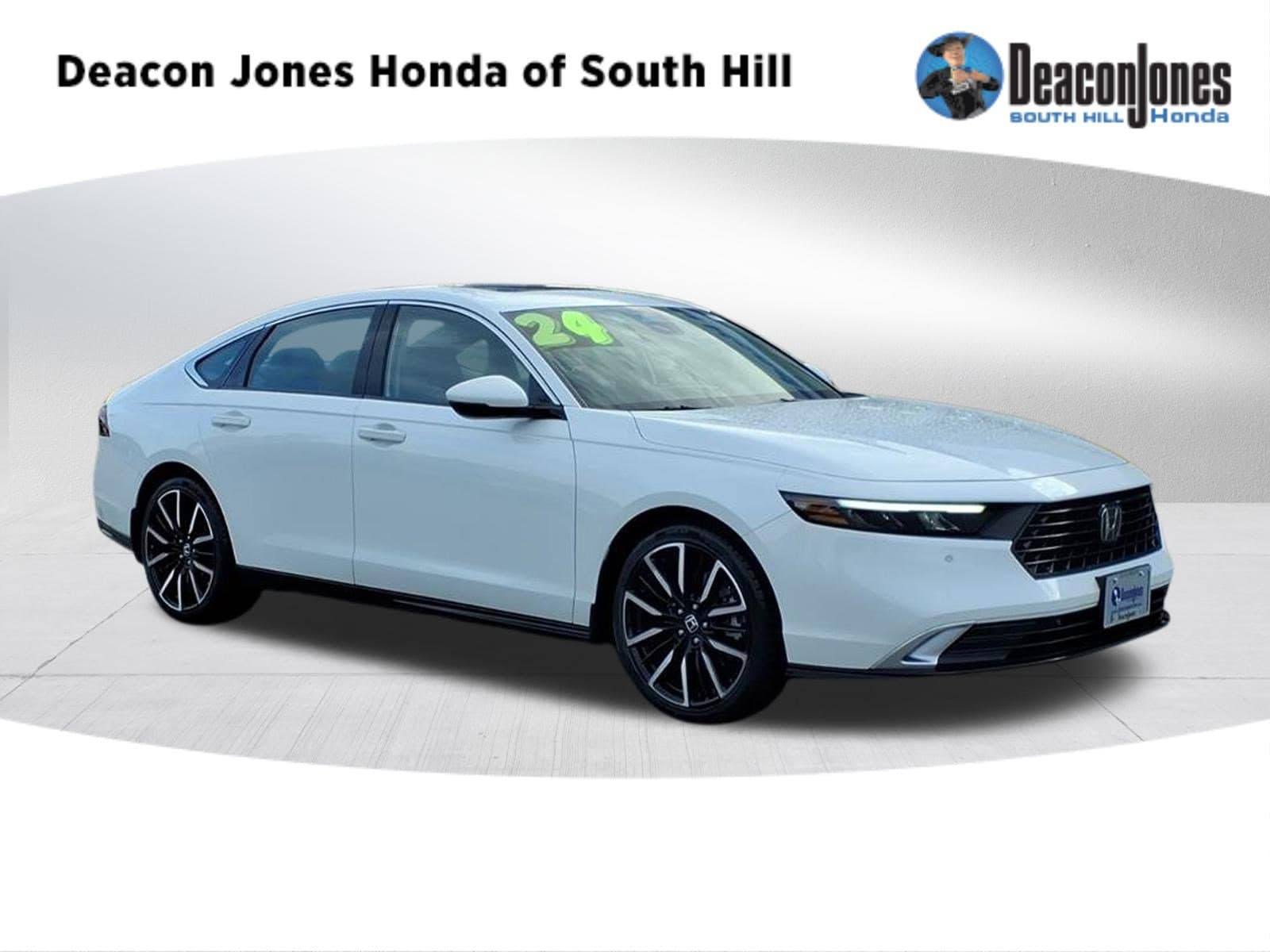 2024 Honda Accord Hybrid Touring's photo