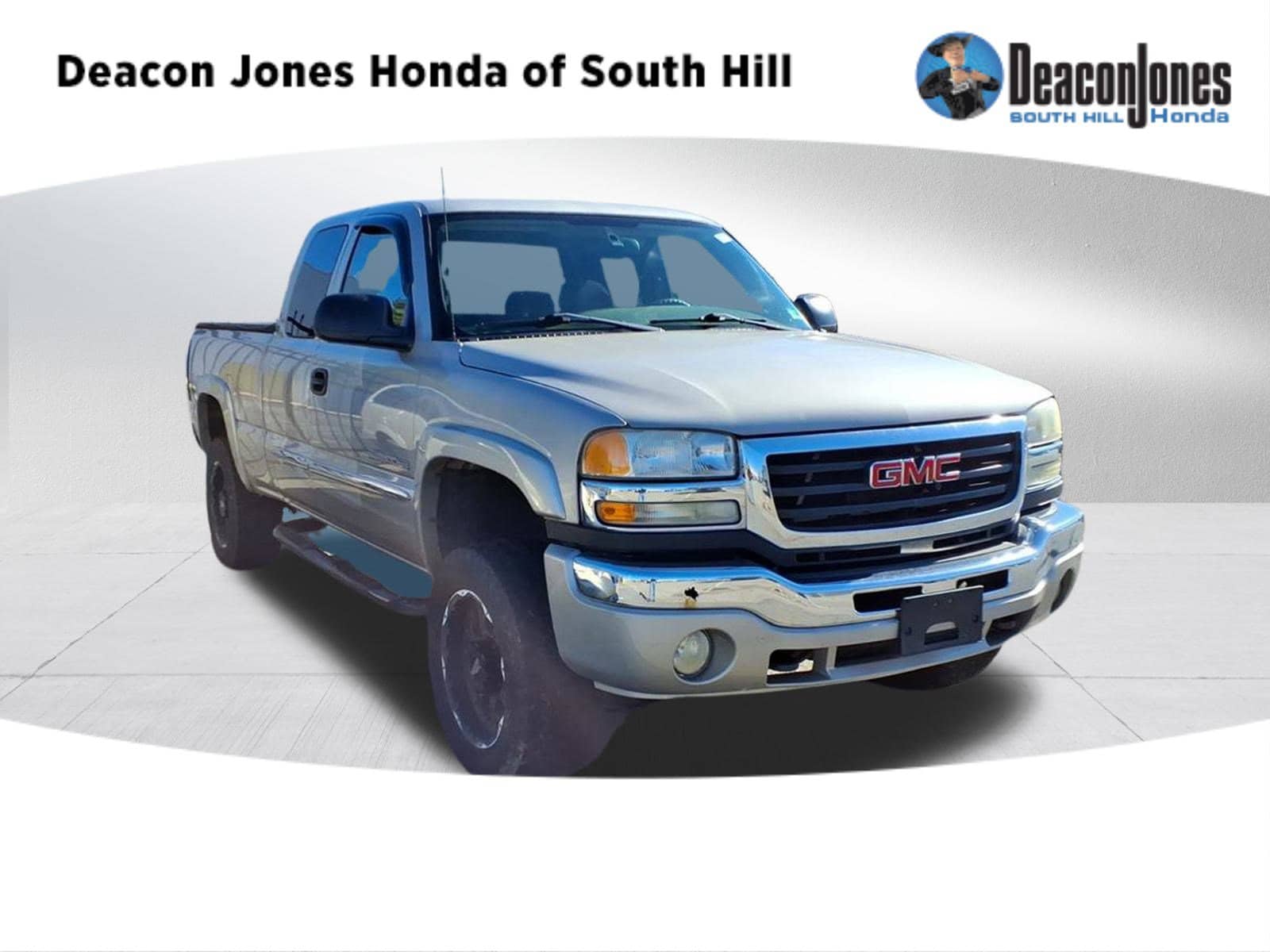 2005 GMC Sierra SLE's photo