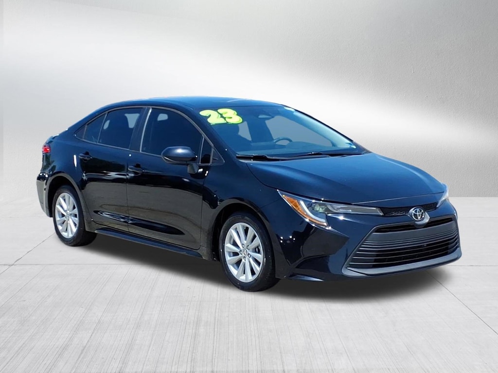 Used 2023 Toyota Corolla LE Sedan