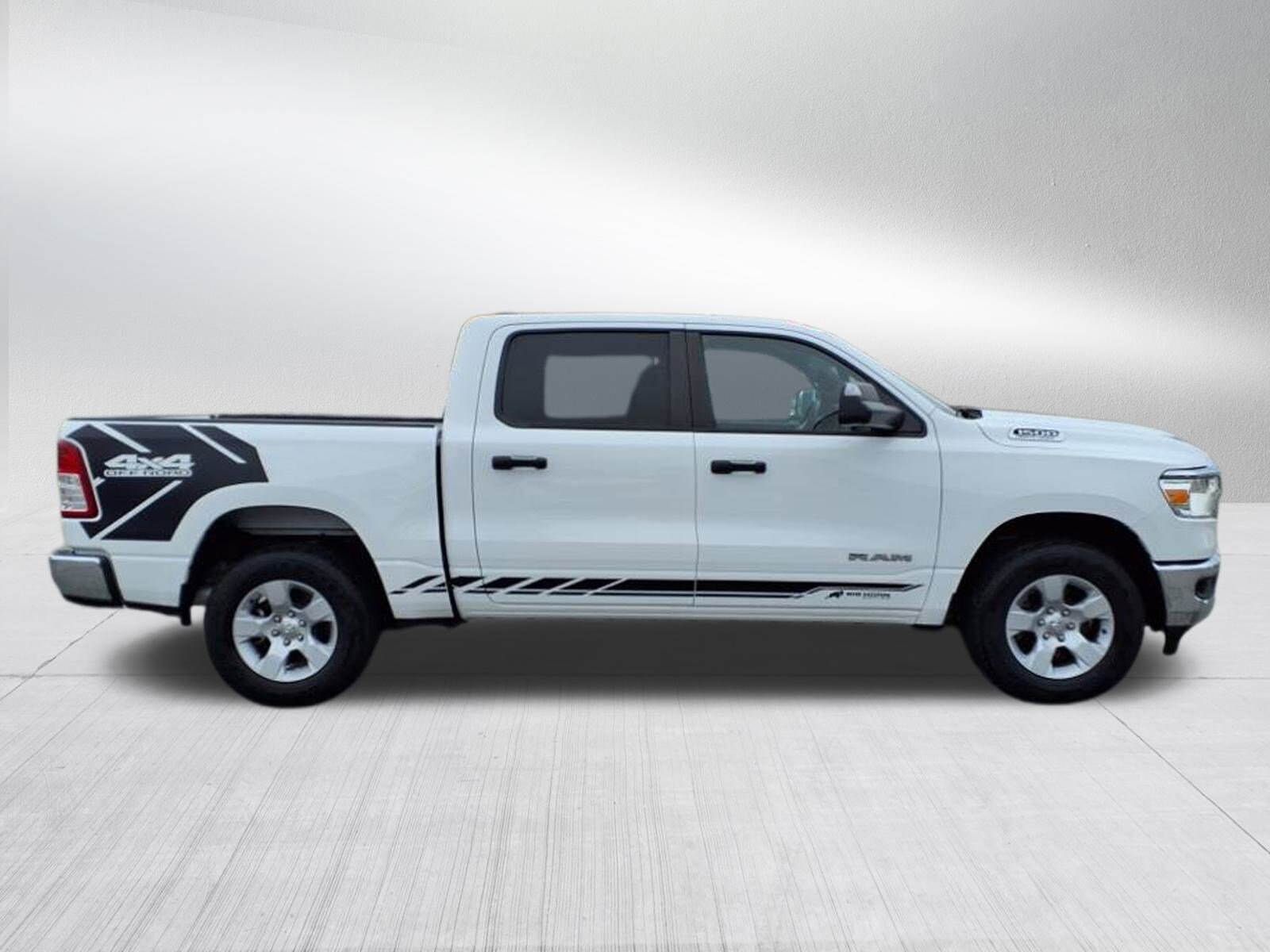 2023 Ram 1500 Big Horn Lone Star photo 3