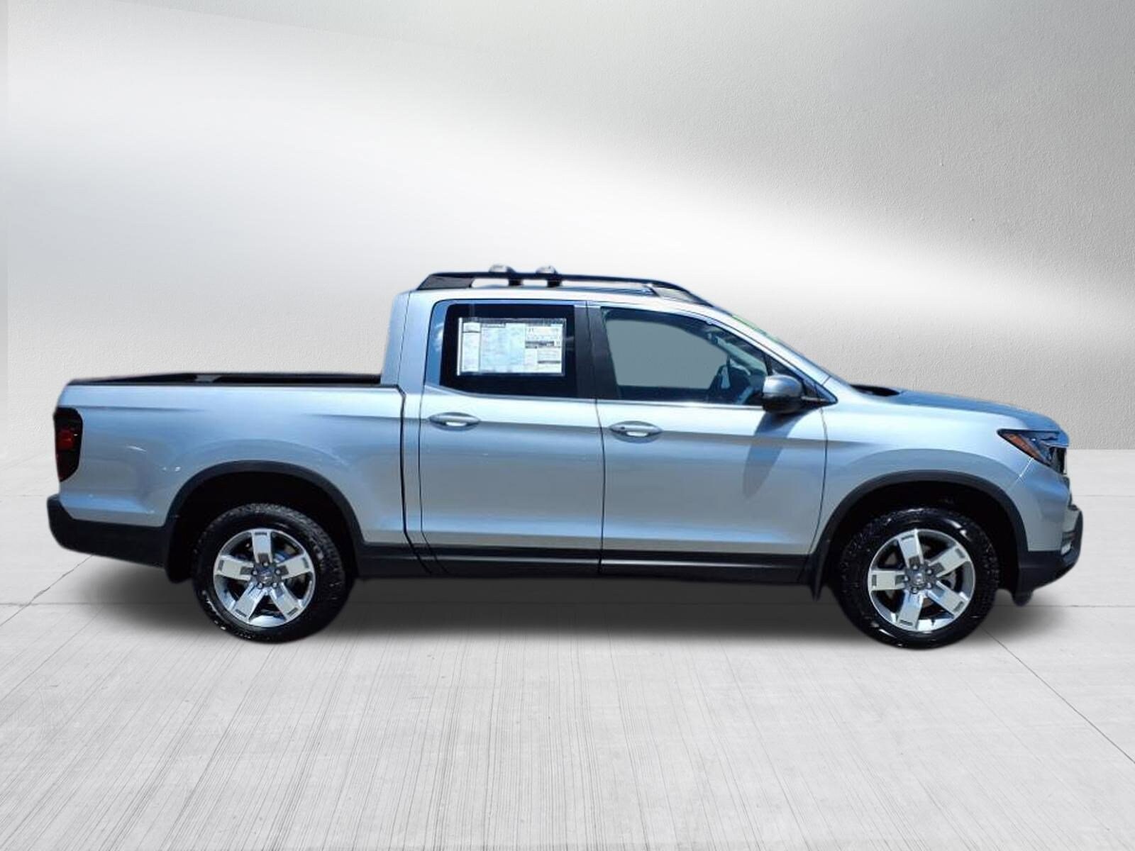 2025 Honda Ridgeline RTL photo 3