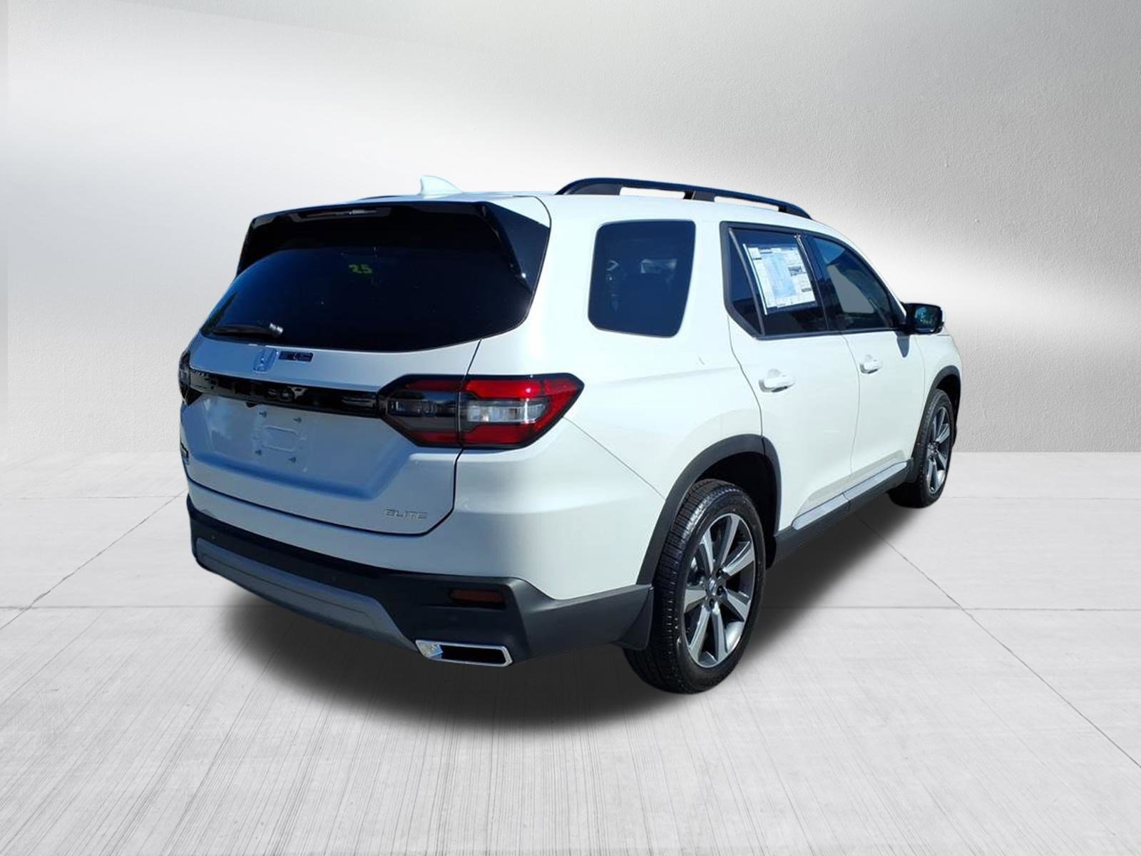 2025 Honda Pilot Elite photo 4