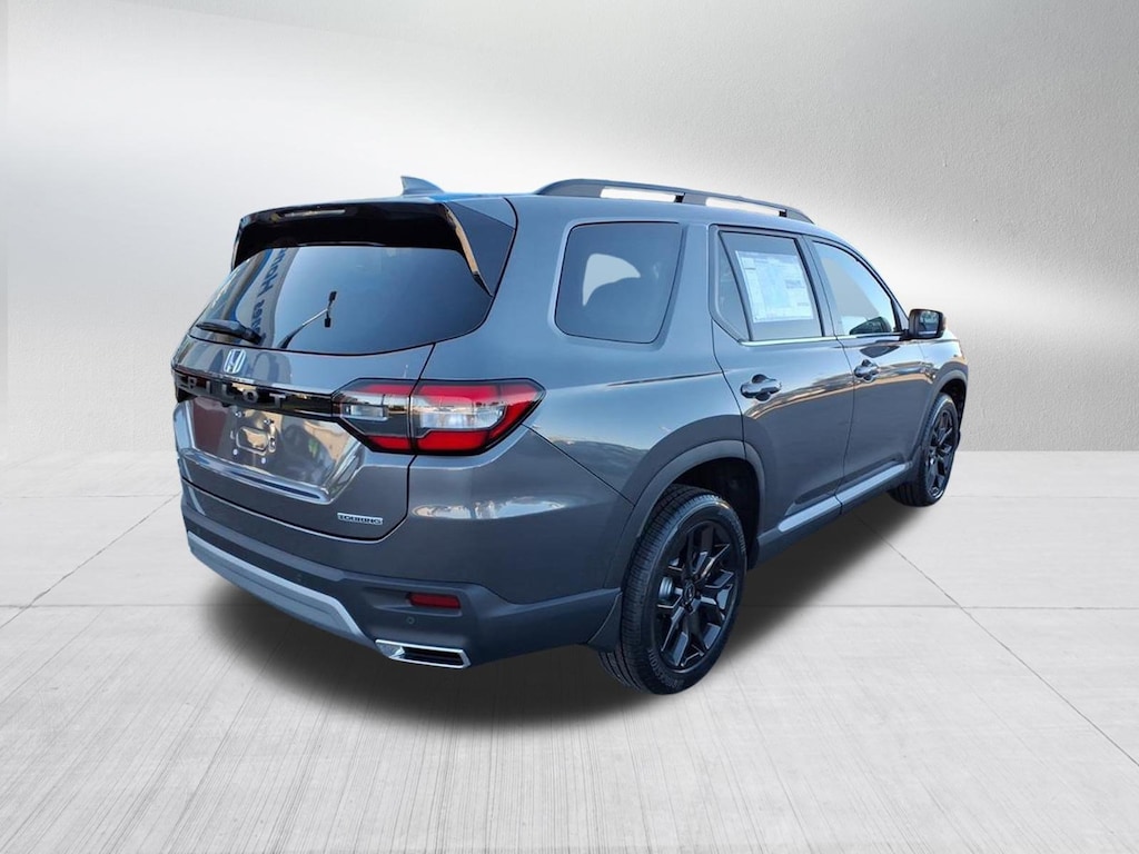 New 2025 Honda Pilot Touring SUV