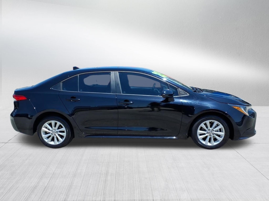 Used 2023 Toyota Corolla LE Sedan