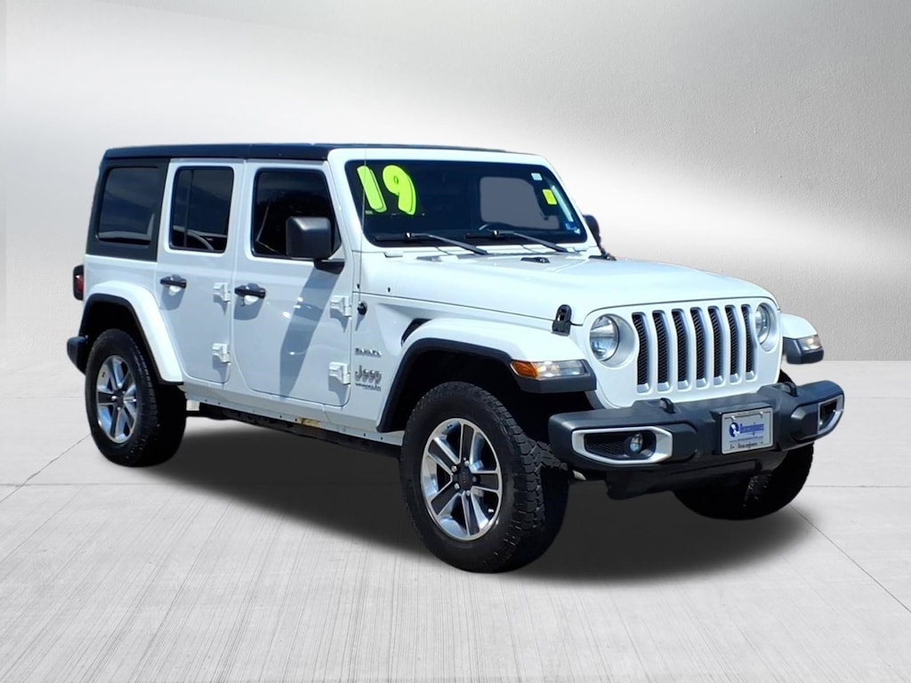 Used 2019 Jeep Wrangler Unlimited Sahara 4x4 SUV