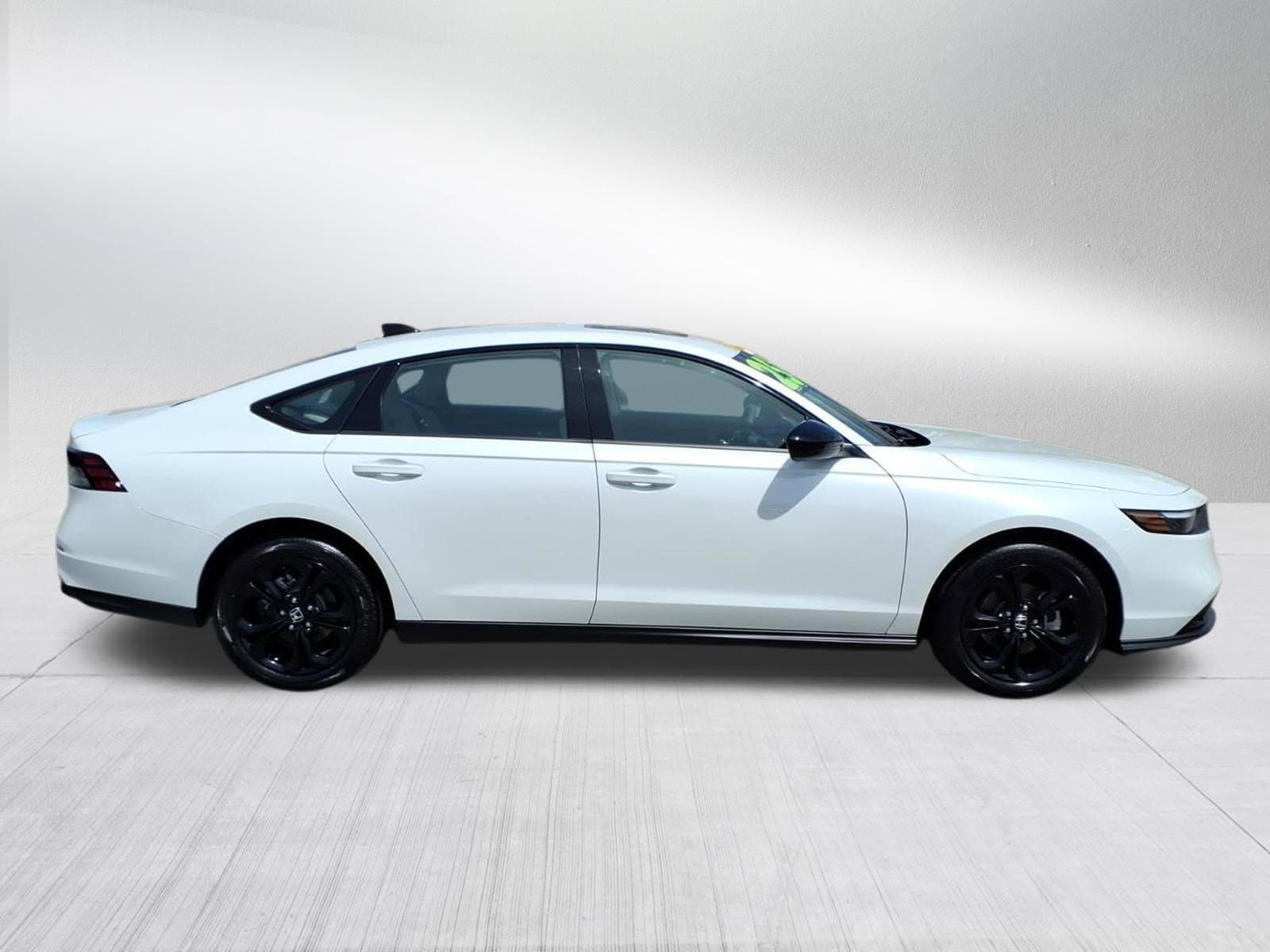 2025 Honda Accord SE - Photo 3