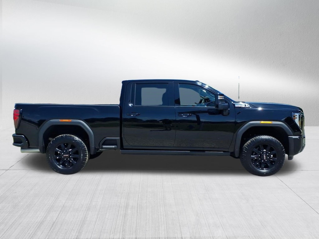 Used 2025 GMC Sierra 2500 HD AT4 Truck Crew Cab